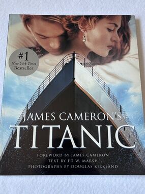 Vintage 1997 James Cameron’s Titanic Movie Companion Book - Great Cond!